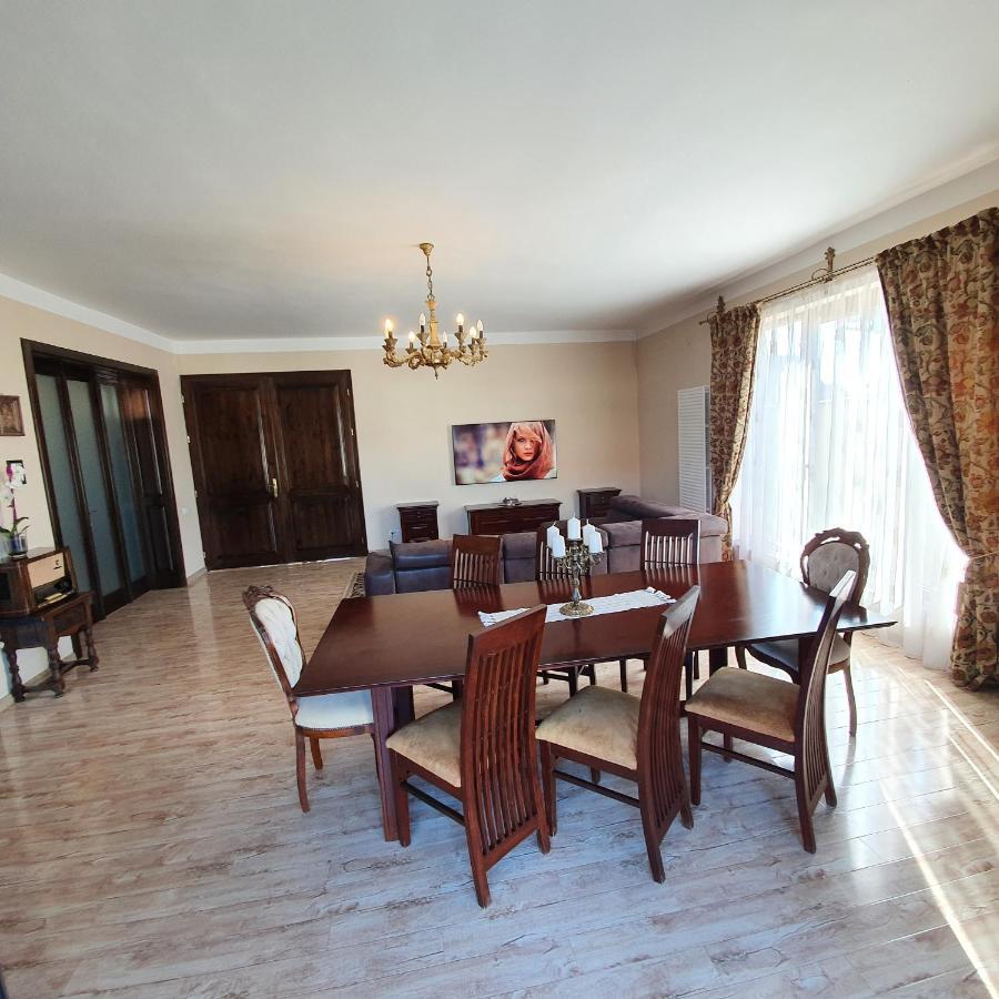 Vila De La Lugas Oradea Exterior foto