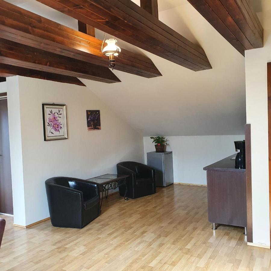 Vila De La Lugas Oradea Exterior foto